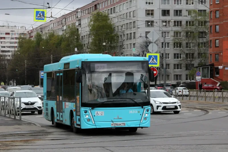 Автобус МАЗ 303266