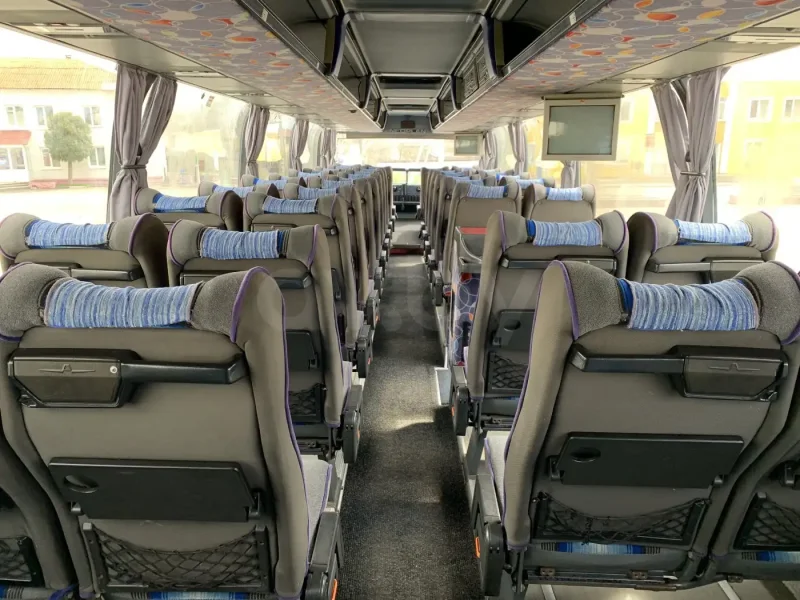 Neoplan 117 салон