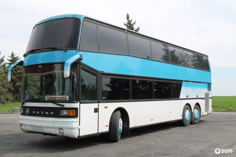 Neoplan 122 места со столиком