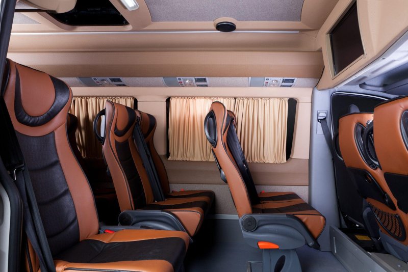 Мерседес Спринтер пассажирский Люкс