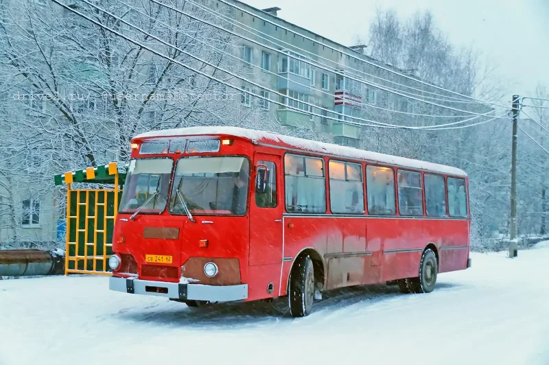 ЛИАЗ 677 Москва pastvu