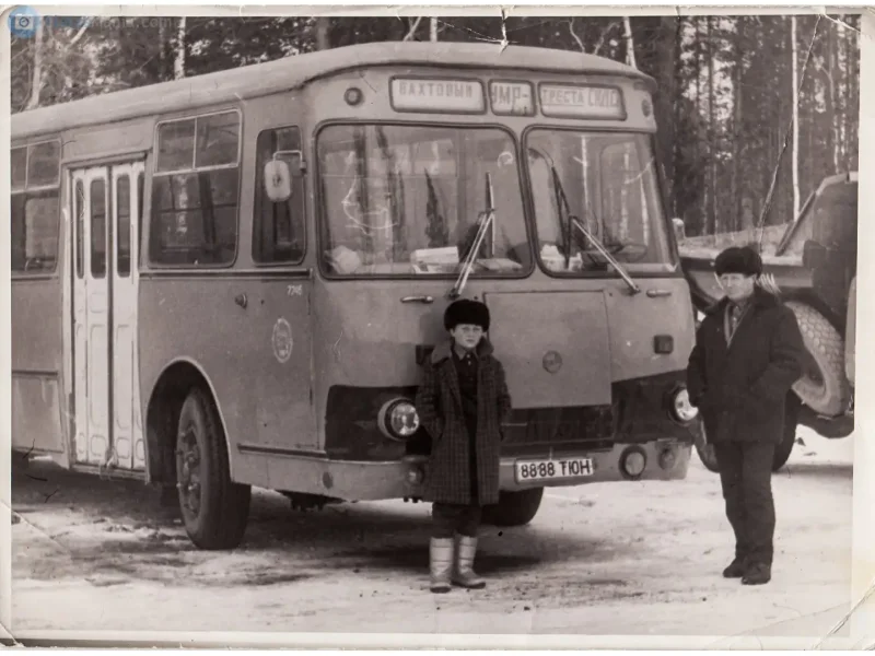 ЛИАЗ 677 зеленый