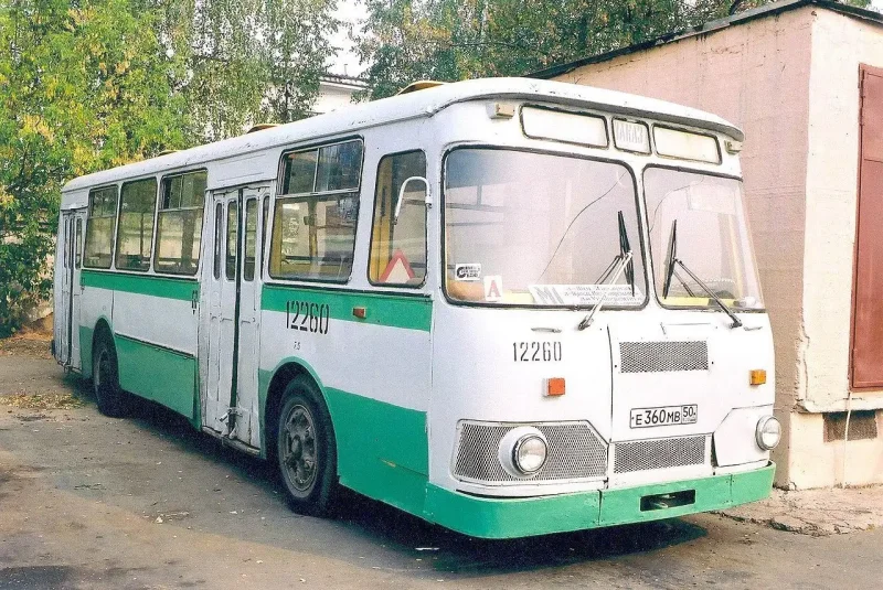 Автобус ЛИАЗ 677 гармошка