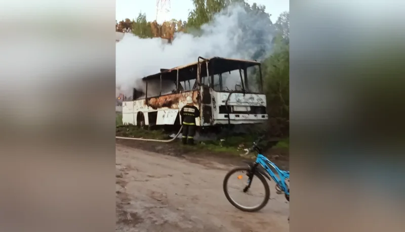 Пассажиры в автобусе