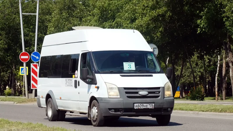 Автобус Форд 123
