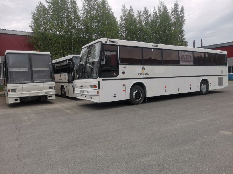 МАЗ 152