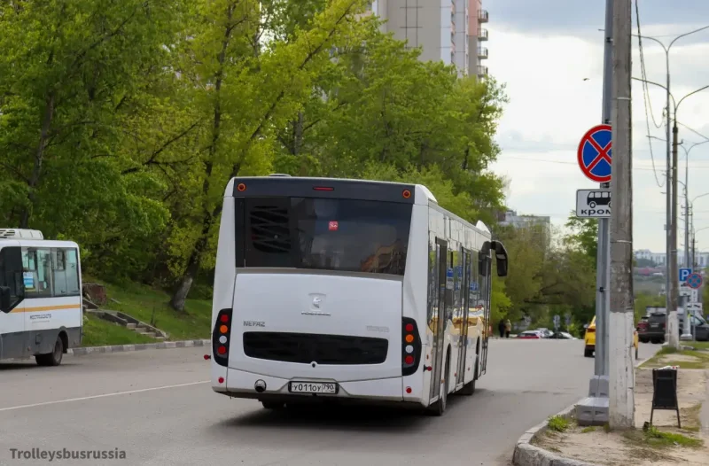 Первый автобус ЛИАЗ