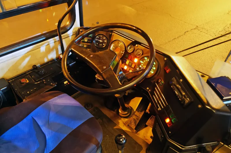 Ikarus 256 кабина