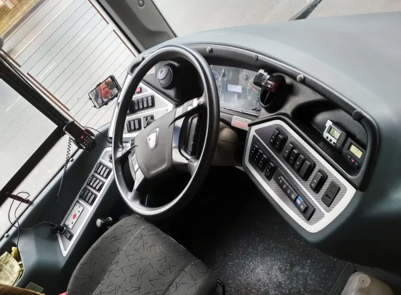 НЕФАЗ 5299 кабина