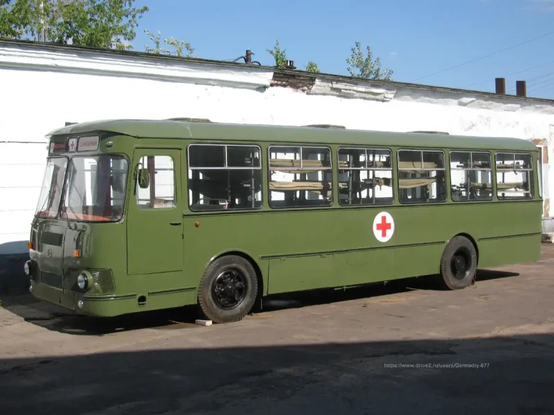 ЛИАЗ 677 медицинский