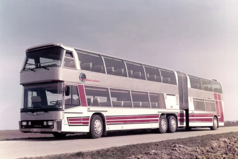 Туристический автобус новый Неоплан 2022