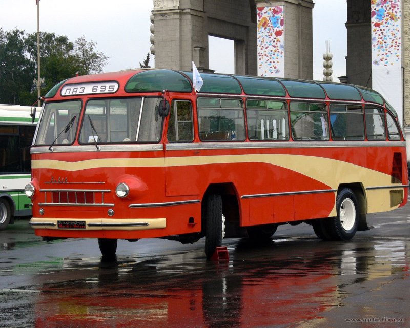 ЛАЗ-695 автобус