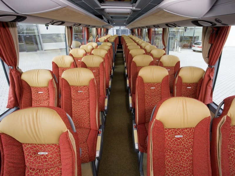 Круизный автобус салон
