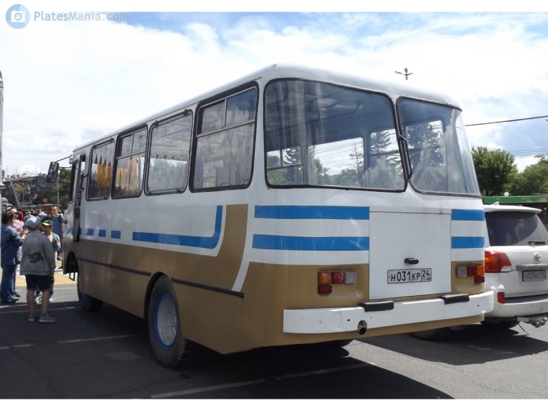 Автобус Таджикистан 3205