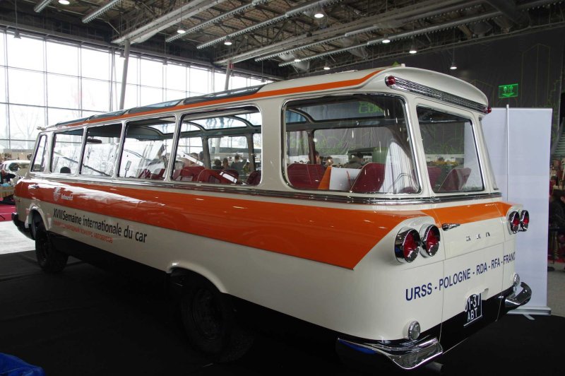 ЗИЛ 3207