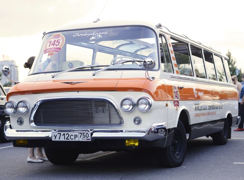 Авто.. ЗИЛ. 118.Юность.
