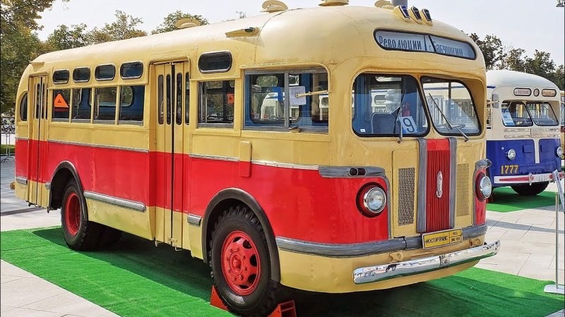 Автобус ЗИЛ 155