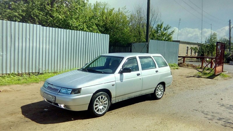 Lada 2111
