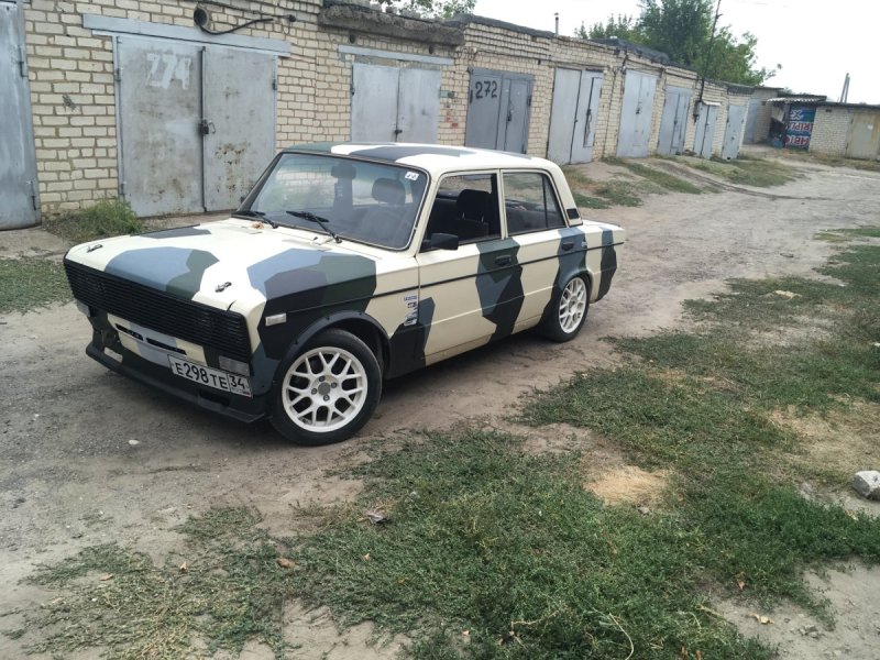 ВАЗ 2106 камуфляж