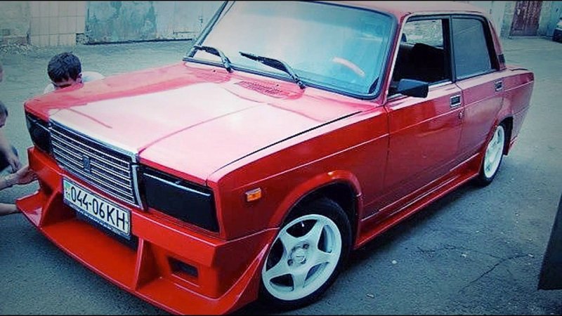 Тюнинговый ВАЗ 2107