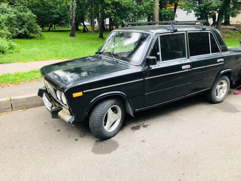 Лада ВАЗ 2106 черная
