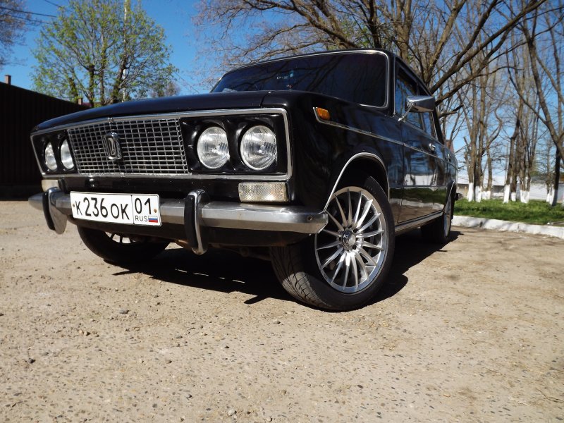 ВАЗ 2106 черная