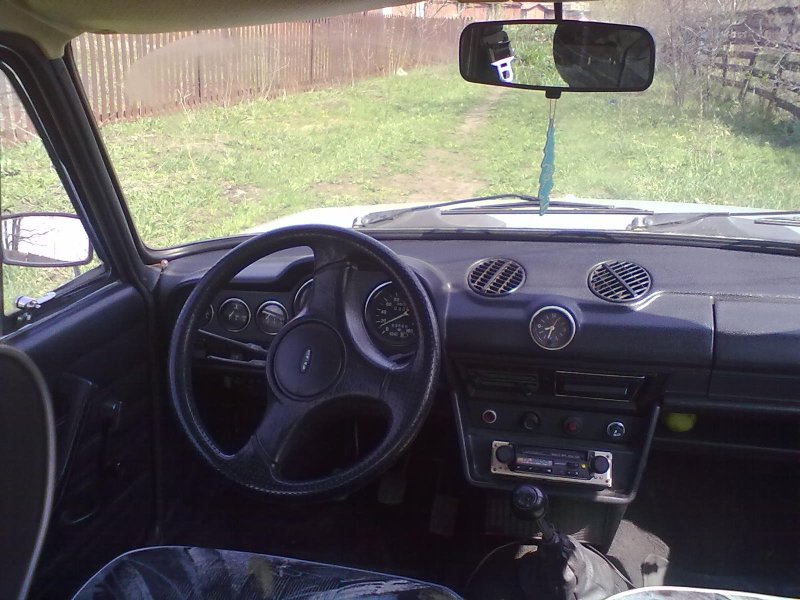 ВАЗ 2106 салон 2003