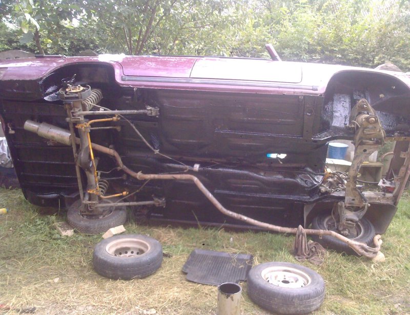 ВАЗ 2103 днище