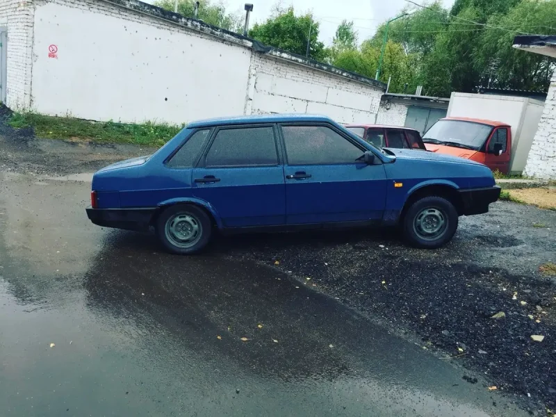 ВАЗ 21099 тёмно синяя