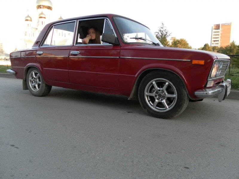 ВАЗ 2106 вишневый металлик
