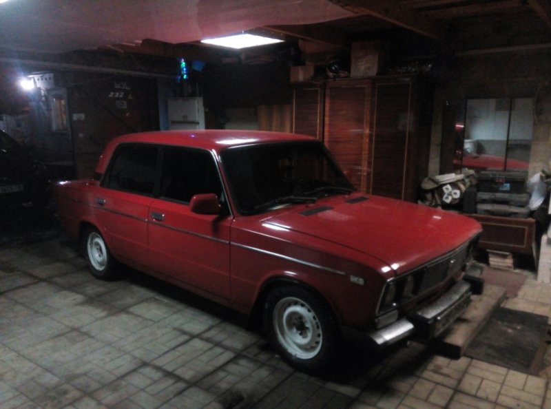 ВАЗ 2106 1998 красный