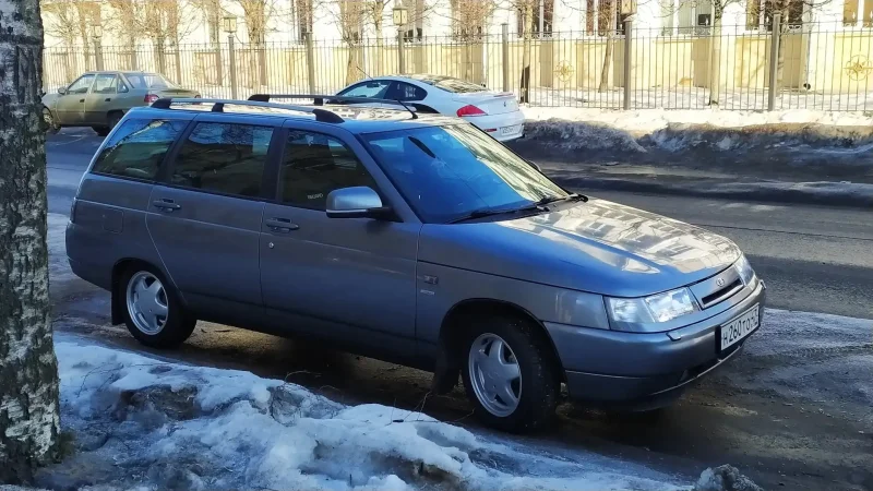 ВАЗ 2111 черная