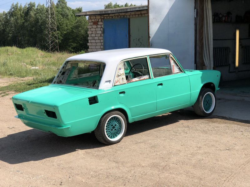 ВАЗ 2106 бирюзовая
