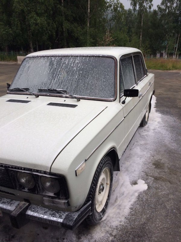 ВАЗ 2106 С бежевой крышей