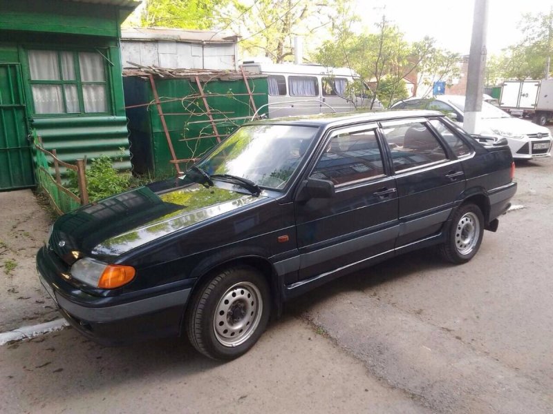 ВАЗ 2115 черный графит