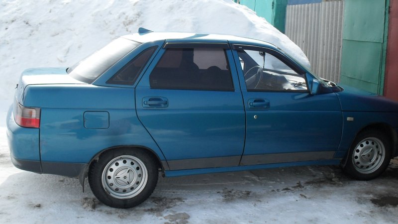 2111 Lada 2004