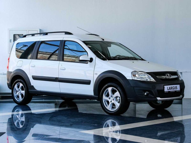 Lada Largus 2013