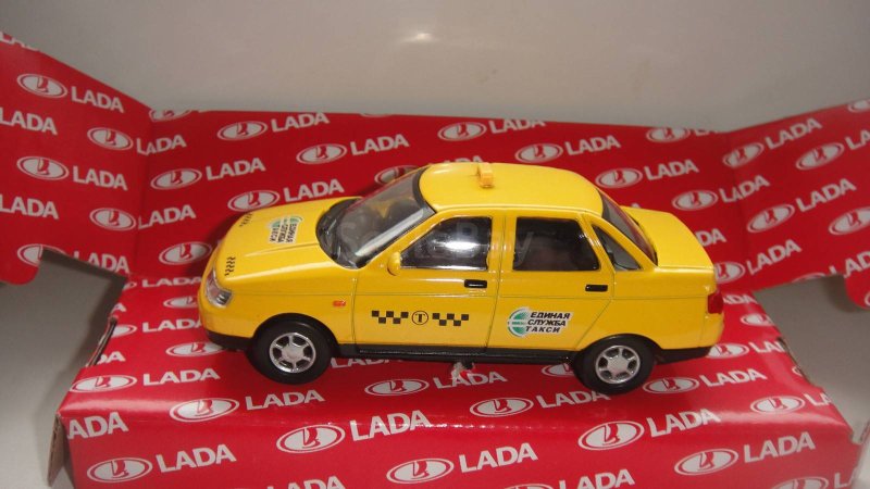Игрушка машина Лада 110 Технопарк