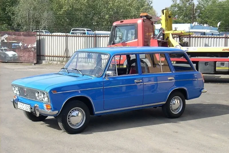 ВАЗ 2107 И 2103