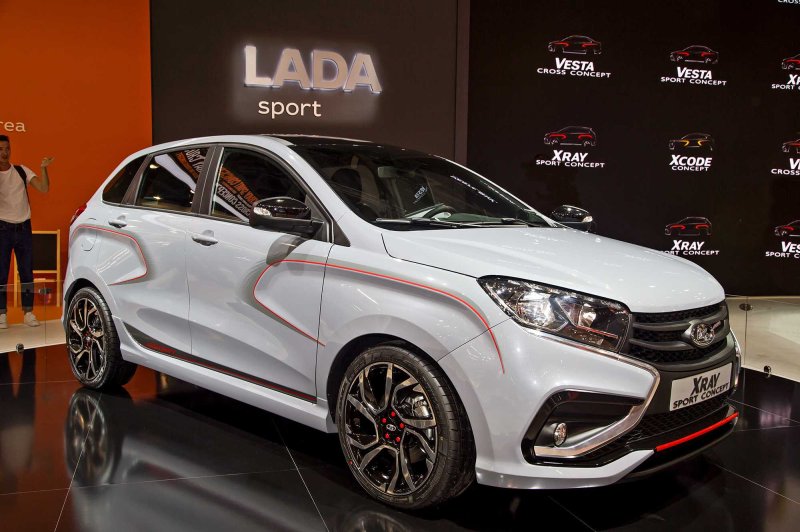 Lada XRAY 2022 салон