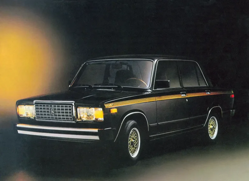 ВАЗ 2107 Lada Signet