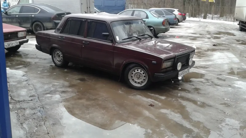 ВАЗ 2107 яшма на дисках