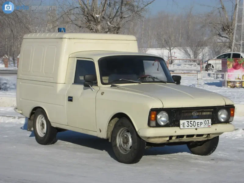 Москвич ИЖ 2715 белый