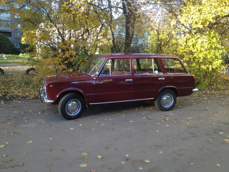 Лада 2103 универсал