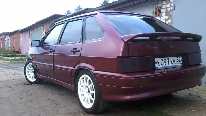 Лада 2114 бордовая