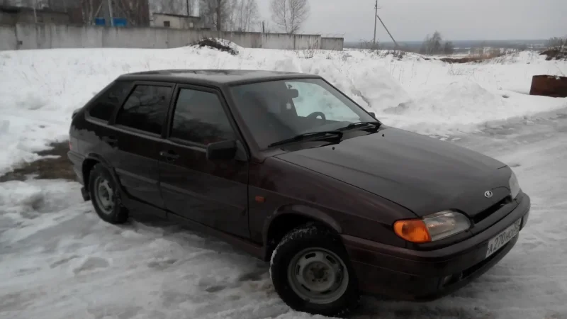 ВАЗ 2114 темно Вишневая