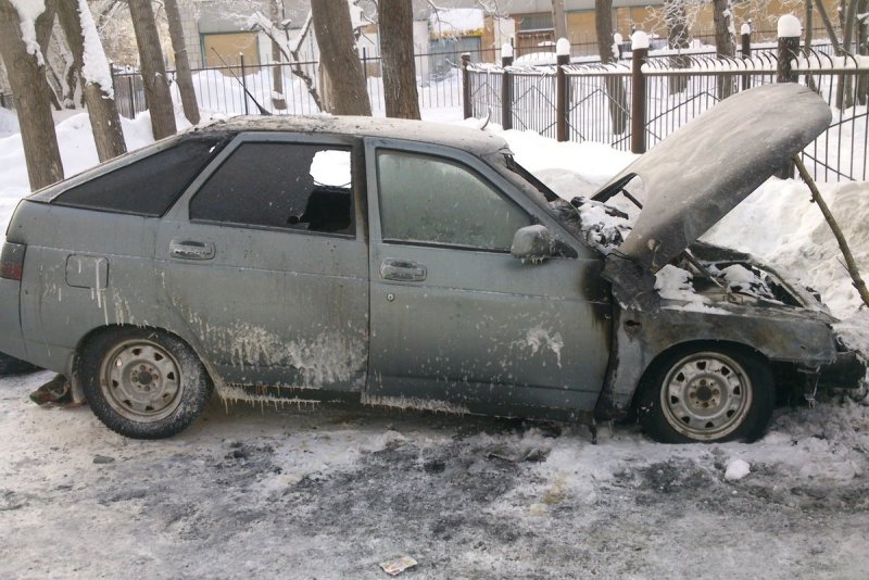 Разбитый ВАЗ 2110 152