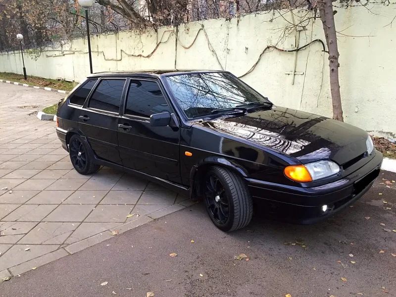 Lada 2114 черная