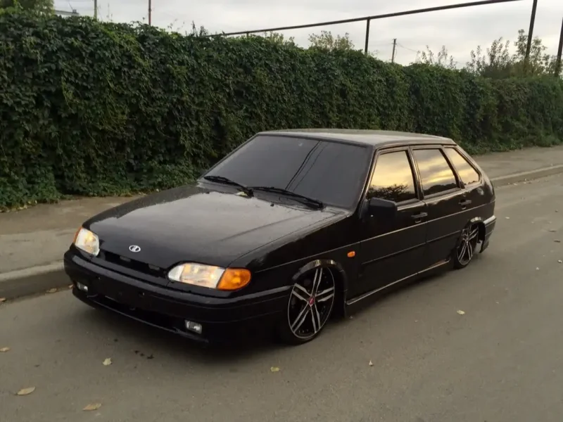 Lada 2114 черная