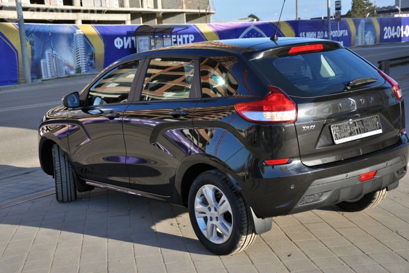 Лада Икс Рей кросс черная